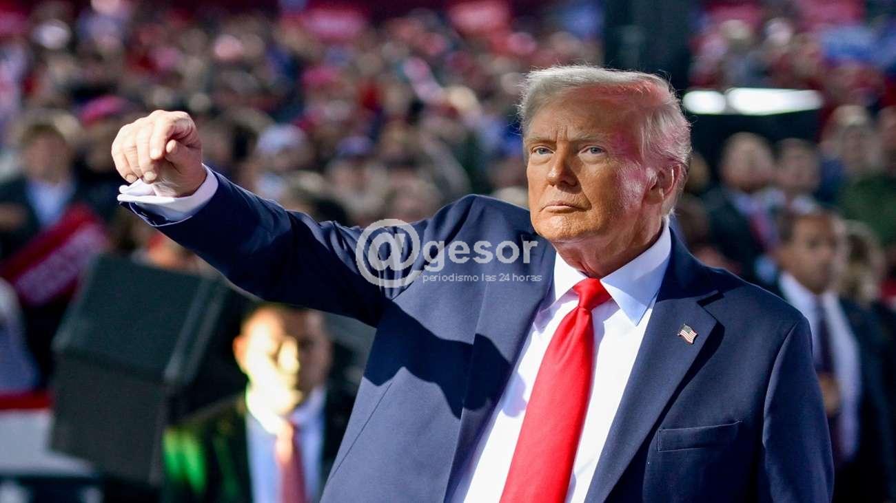 Es que el Presidente de los Estados Unidos se ha convertido en un personaje de ficción con poderes sobrenaturales al servicio del mal, como los enemigos voladores de Superman